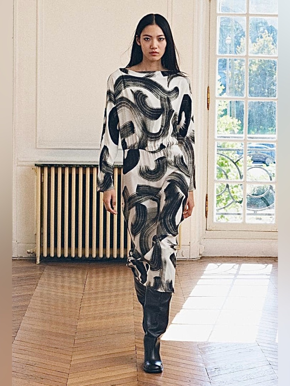Zara abstract brushstroke black white print long sleeve midi dress sz.M